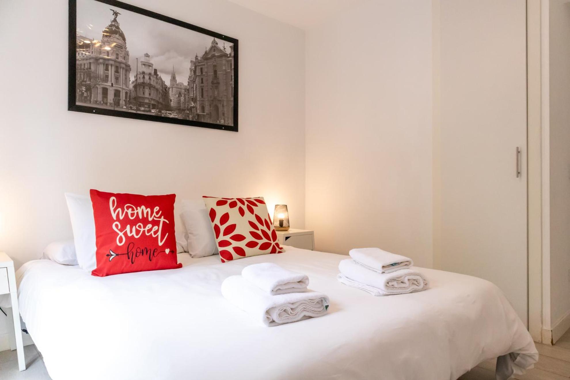 Ever House - Alcala Aire Gran Terraza Rooftop มาดริด ภายนอก รูปภาพ